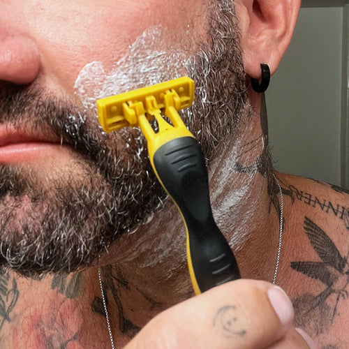 Illegal Shave Cream + Free Razor Pack Derm Dude | Smooth shave
